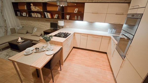 Reconstruction of an apartment in a tenement house