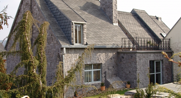 Stone veneer on family house